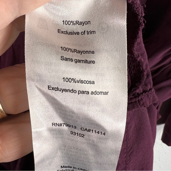 MOTHERHOOD MATERNITY WINE RAYON EMPIRE STYLE BLOUSE. Tie sleeve closure. XL - Picture 7 of 9